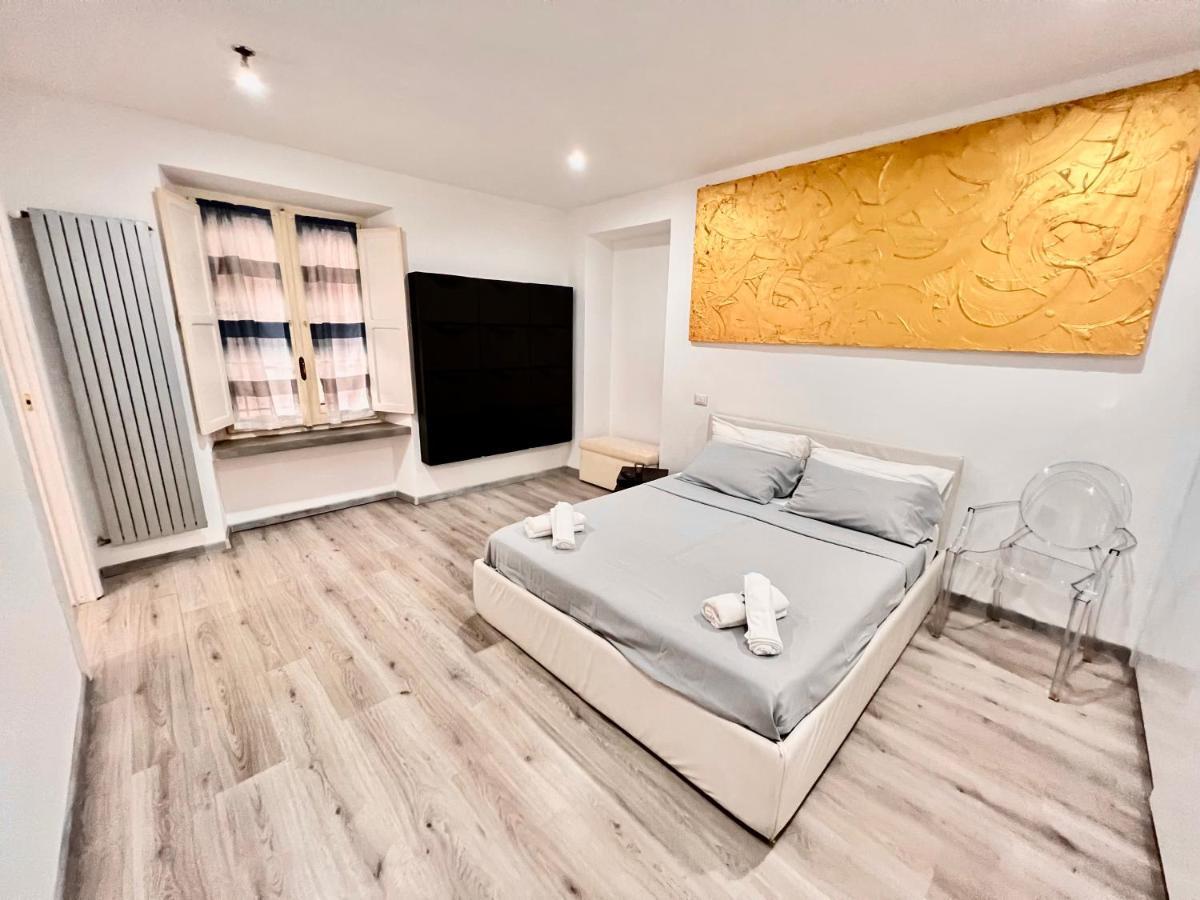Abstract House Design Home In Center Of Торино Екстериор снимка